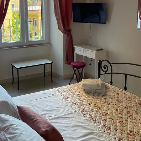 Domus Claudia San Giovanni شقة روما