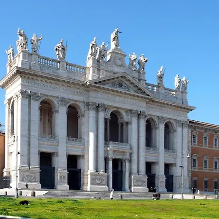 Daire Domus Claudia San Giovanni *